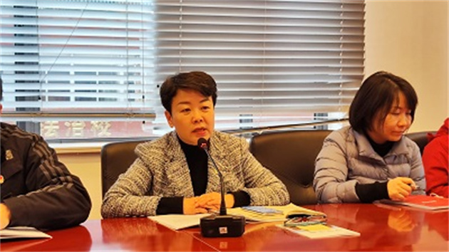 黄立鸿副校长进行总结发言.jpg 黄立鸿副校长进行总结发言.jpg