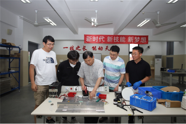 黄大年团队教师风采--上海民航职业技术学院 (6).png