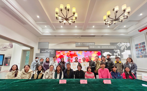 4.“融·和”人读书会与杨浦区市场监管局“壹壹”读书会、光明食品集团“书山论剑”读书会共同举办了红枫诗会活动_副本.jpg 4.“融·和”人读书会与杨浦区市场监管局“壹壹”读书会、光明食品集团“书山论剑”读书会共同举办了红枫诗会活动_副本.jpg