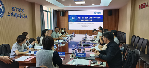 图片01 亲切会晤_副本.jpg 图片01 亲切会晤_副本.jpg